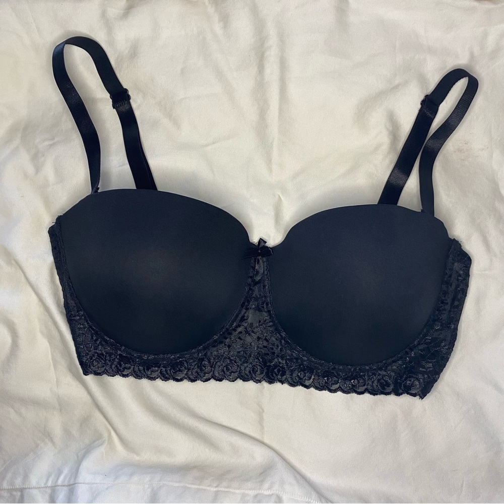 Delta Burke Black Lace Trim Convertible Bra